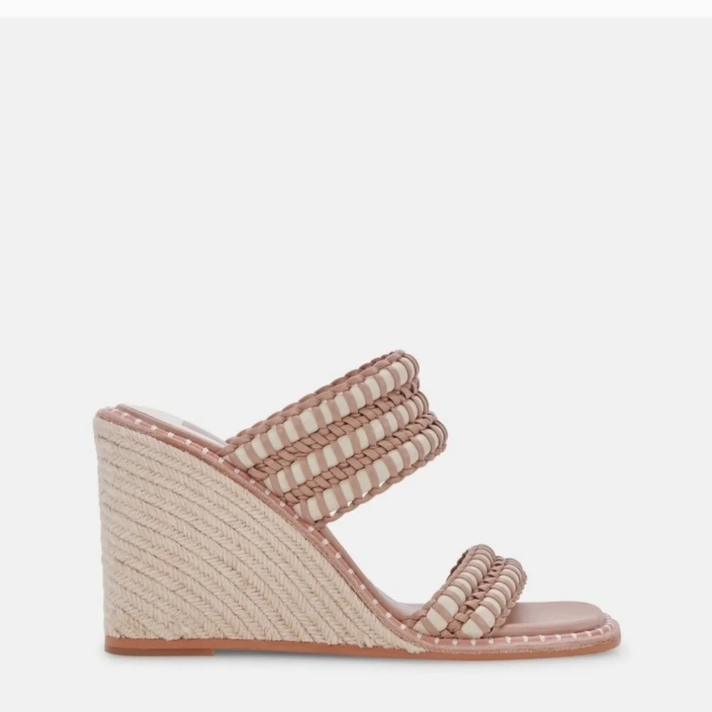 🤍▪️ Dolce Vita▪️beige  Abigal Wedge Sandal size 8.5 NWOT